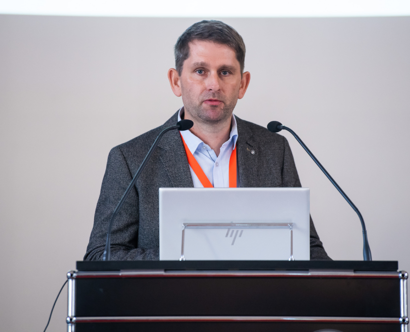 Dr. Christian Böhm