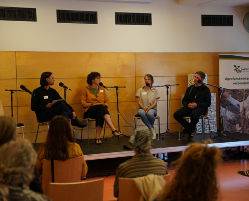 SAFFT4EU Auftaktveranstaltung, Podiumsdiskussion; Copyright: Leonie Schmidtlein, vErde regenerativ e.V.